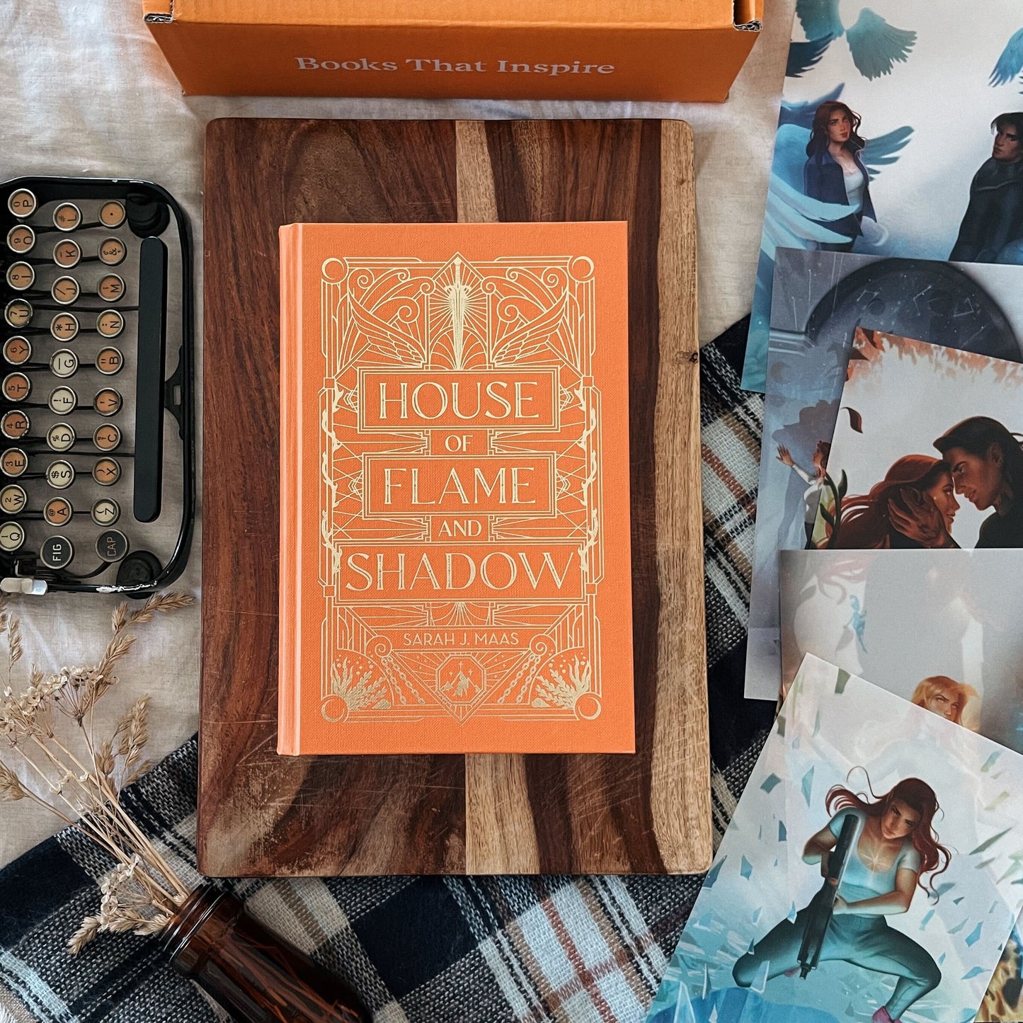Crescent City – House of Flame and Shadow by Sarah J Maas (Illumicrate Exclusive)